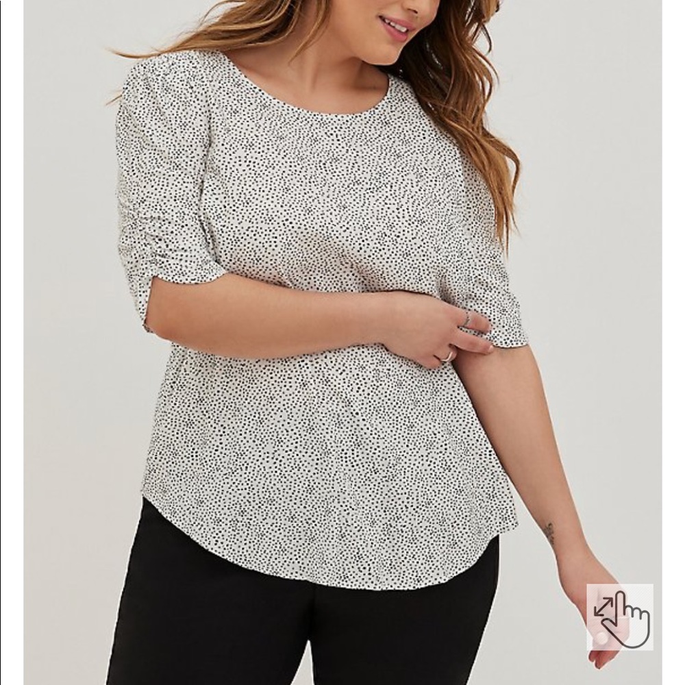 White shirt with back dots